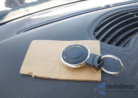 2010 Mini Cooper Clubman из США, поврежденный, VIN WMWML3C59ATX39057